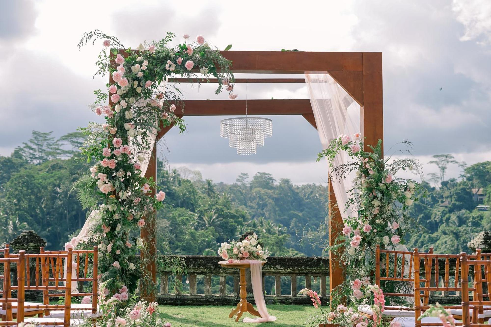 Puri Wulandari - A Boutique &